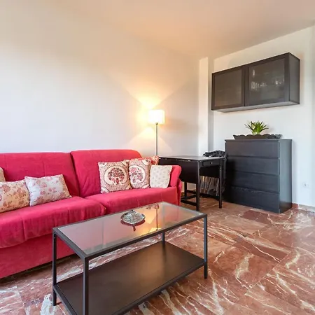 Betis Views 4 Pax Apartment *