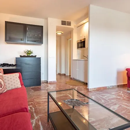 Betis Views 4 Pax Apartment