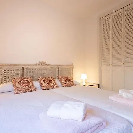 Betis Views 4 Pax Apartment