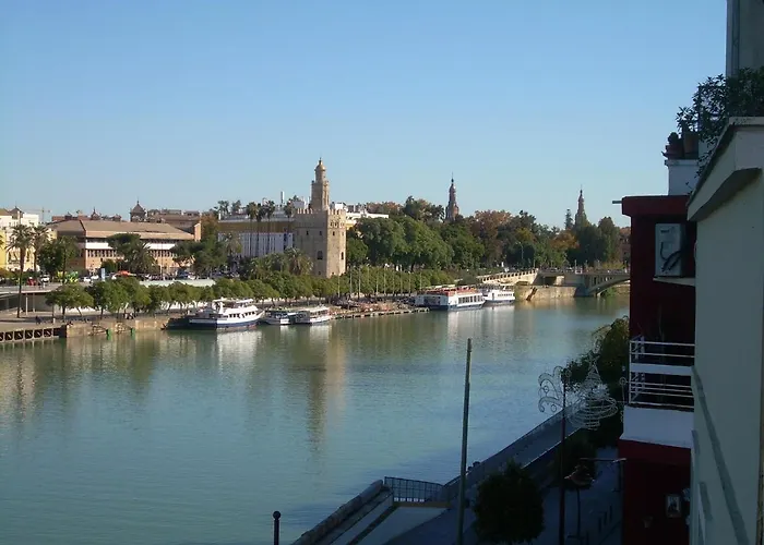 Betis Views 4 Pax *