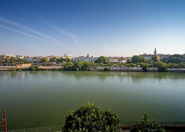 Betis Views 4 Pax Siviglia